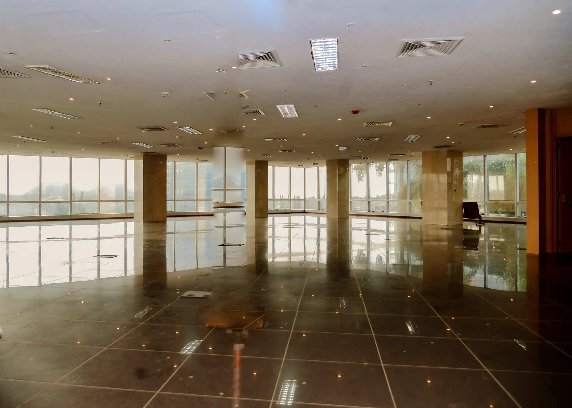 Churchgate Plaza 7